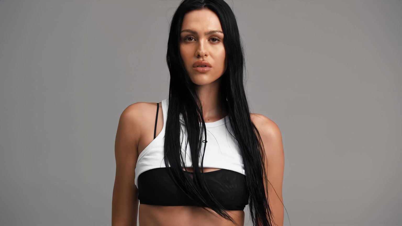 Alo Yoga | Bag Collection, Directed by Steven Meisel image