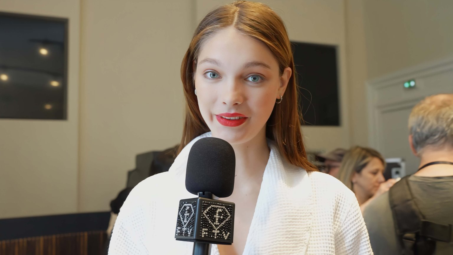 Yanina | Behind-the-scenes Paris Couture F/W 25-26 image
